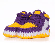 Load image into Gallery viewer, LA Crochet Baby Shoes
